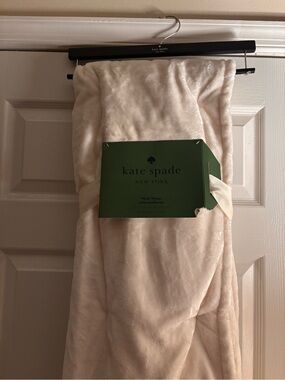 kate spade Plush Throw Blanket in Soft Cream
